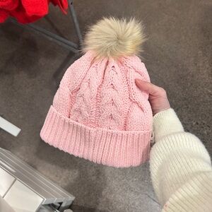 NWT💕Aerie Pink Cable Knit Beanie with Faux Fur Pom Pom Winter Hat Cozy Soft Gift